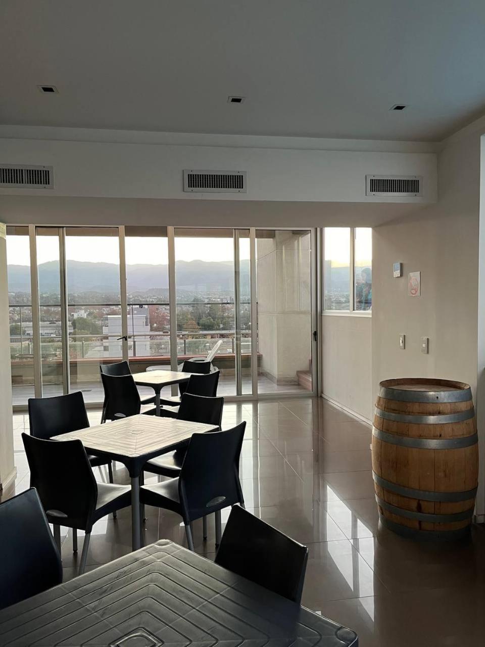 Apartamento Centrico Con Las Mejores Vistas De メンドーサ エクステリア 写真